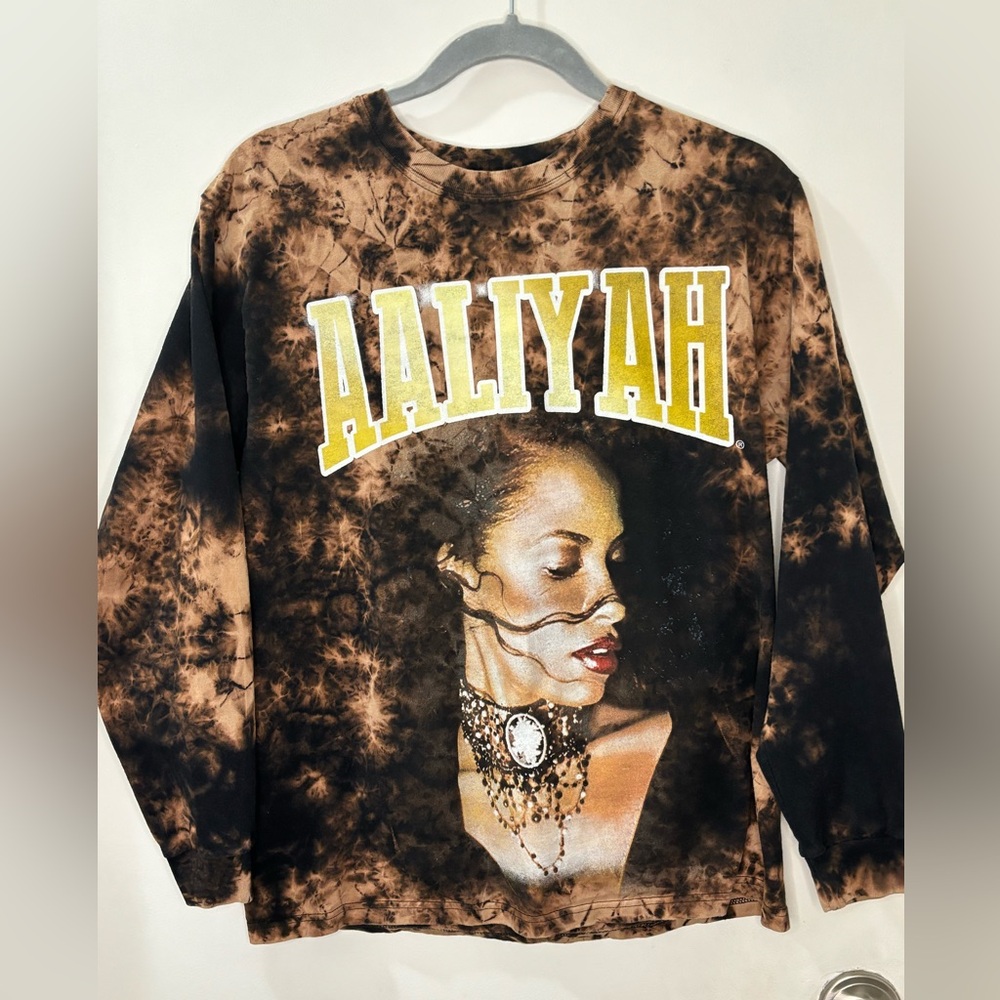 Aaliyah Tie Dye T-Shirt Official Men’s Women’s Size M Medium Urban Outfitters